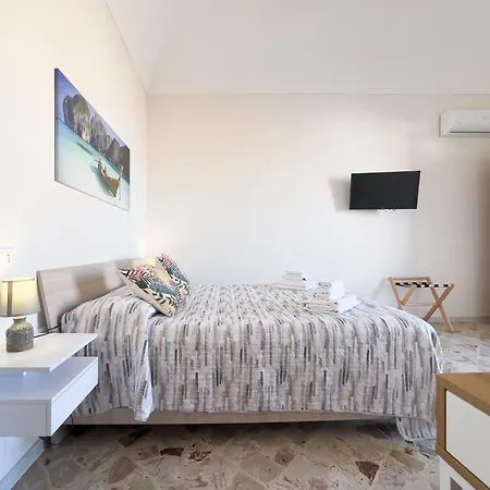 Ponente & Maestro Bed & Breakfast Favignana