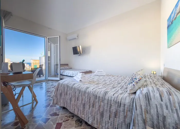 Ponente & Maestro Favignana